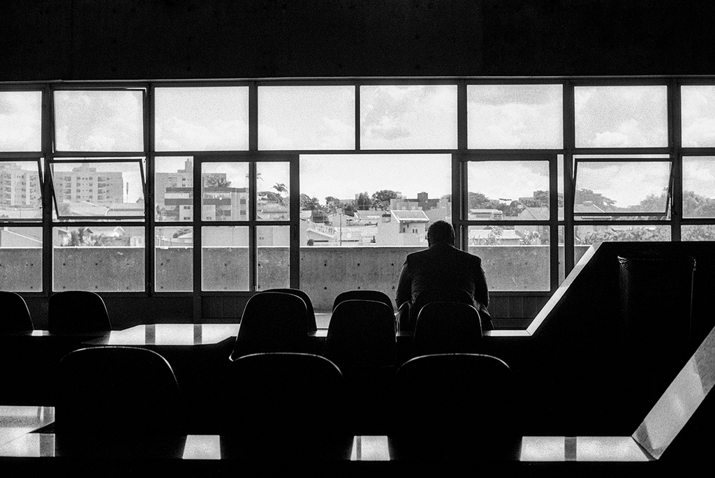 49 Fotografia . Terminal . Gabriel Bueno